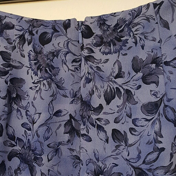 Talbots Silk wrap Skirt, size 10 - Picture 4 of 8